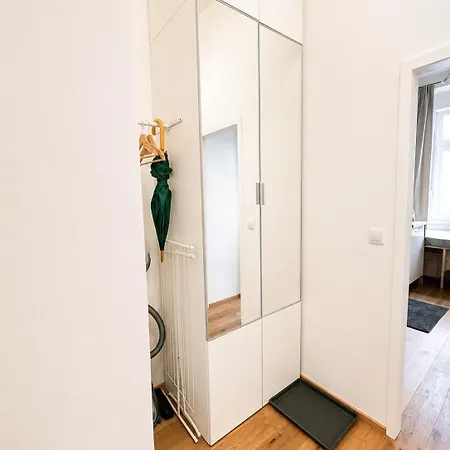 Апартаменты Juva-apartment Renovierte Altbauwohnung Im Herzen Von *